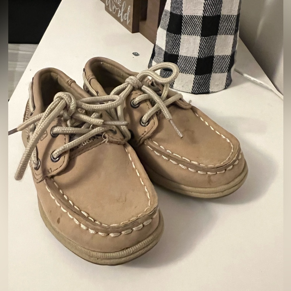 Toddler sperrys